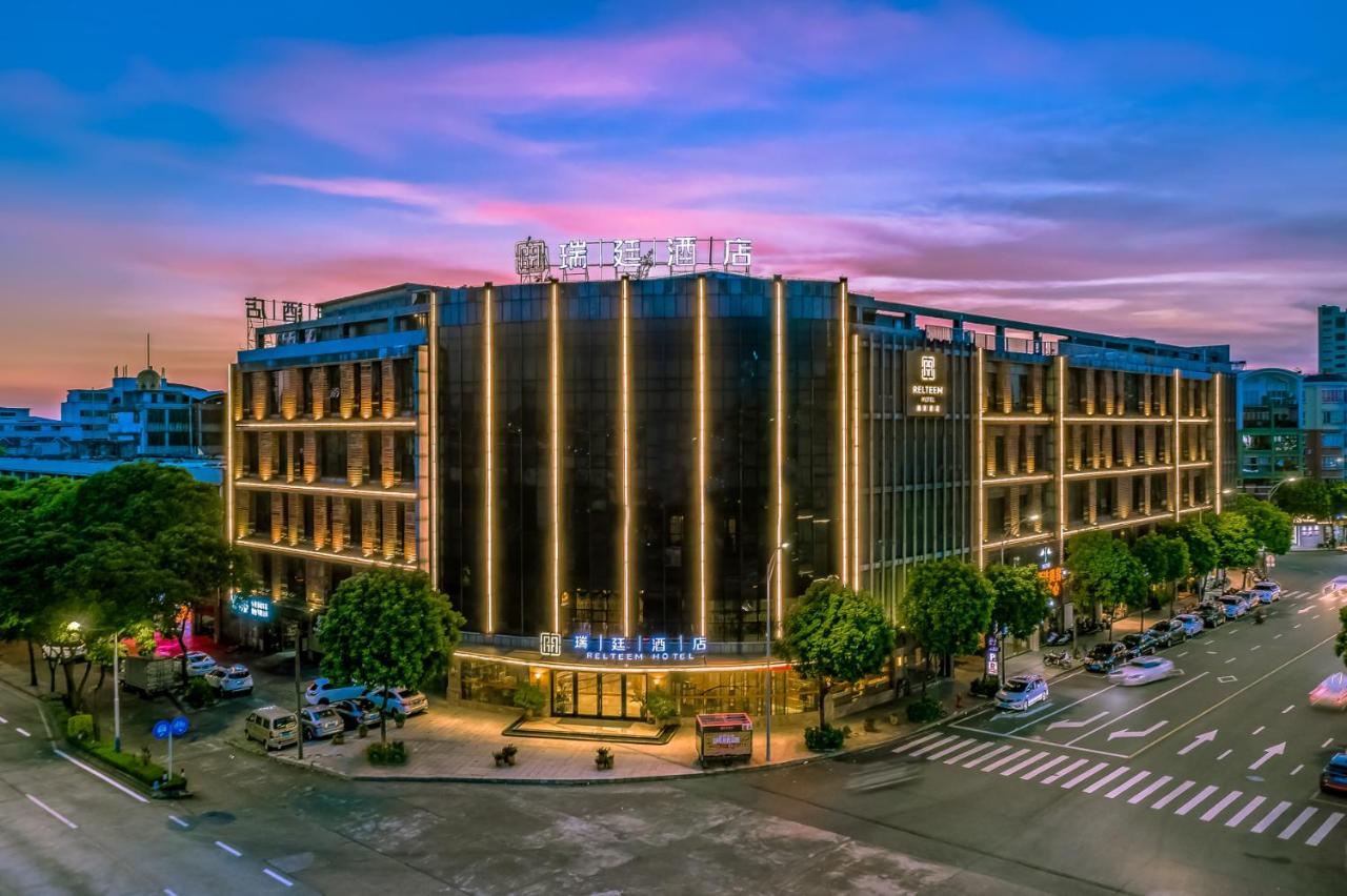 Relteem Hotel Zhongshan  Exteriör bild