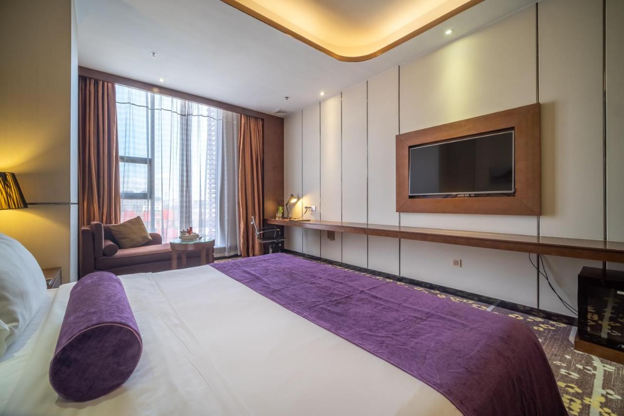 Relteem Hotel Zhongshan  Exteriör bild