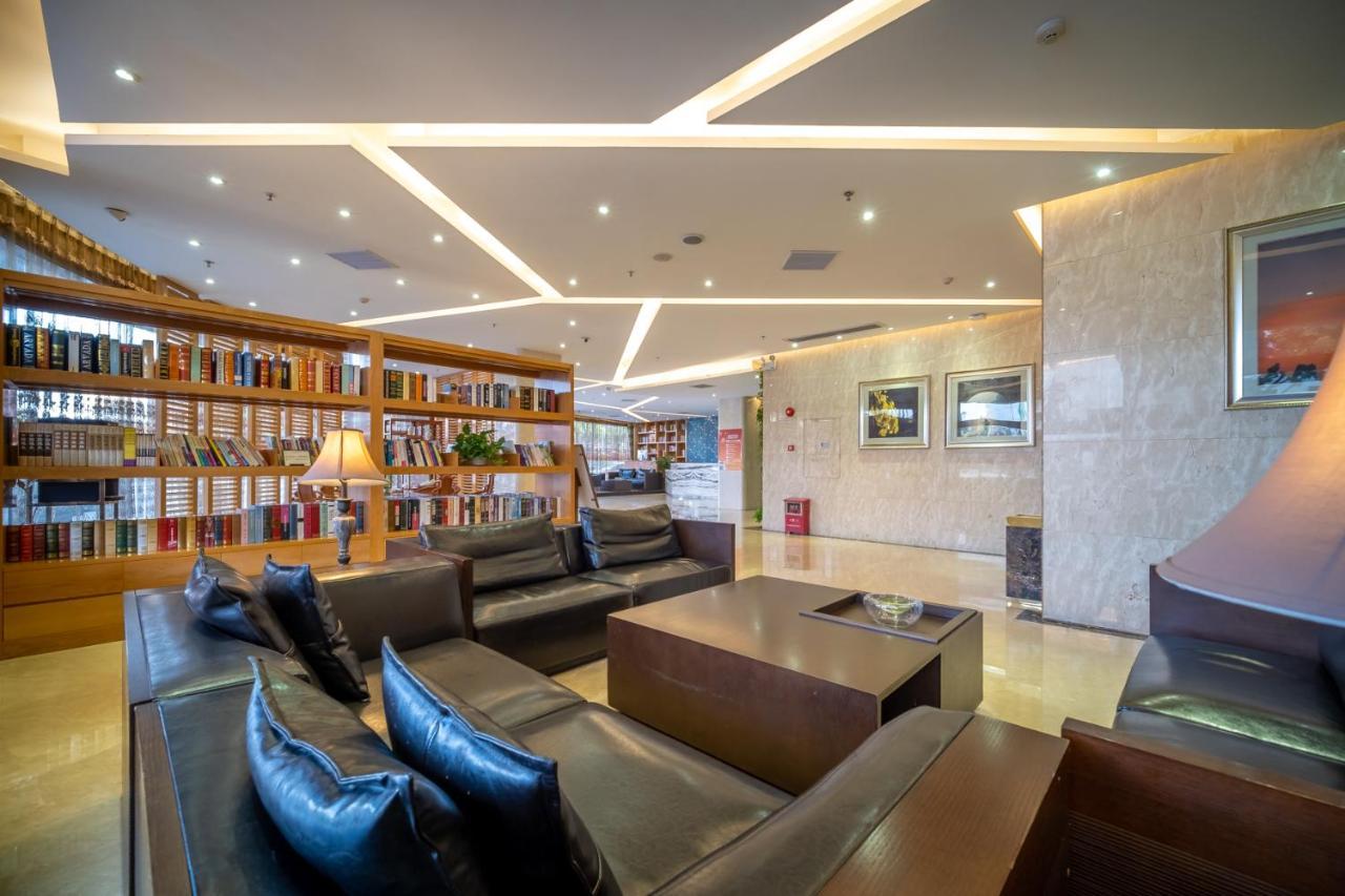 Relteem Hotel Zhongshan  Exteriör bild