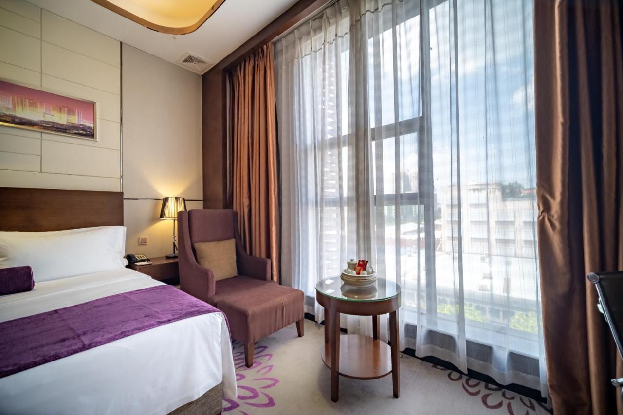 Relteem Hotel Zhongshan  Exteriör bild