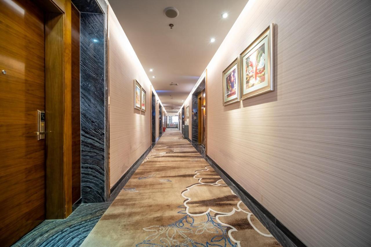 Relteem Hotel Zhongshan  Exteriör bild